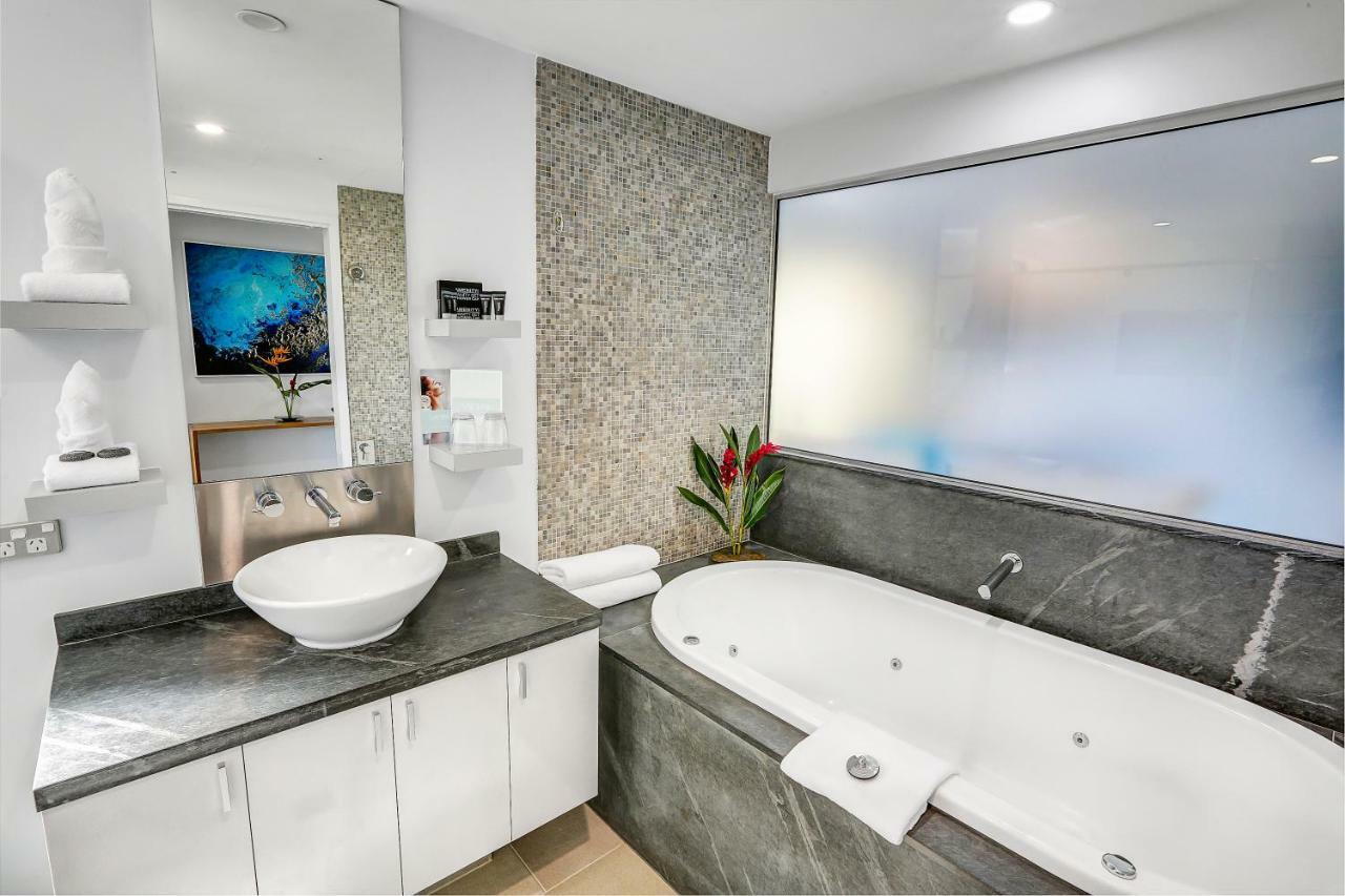 Elysium Private Apartments Triton By The Sea ปาล์มโคฟ ภายนอก รูปภาพ
